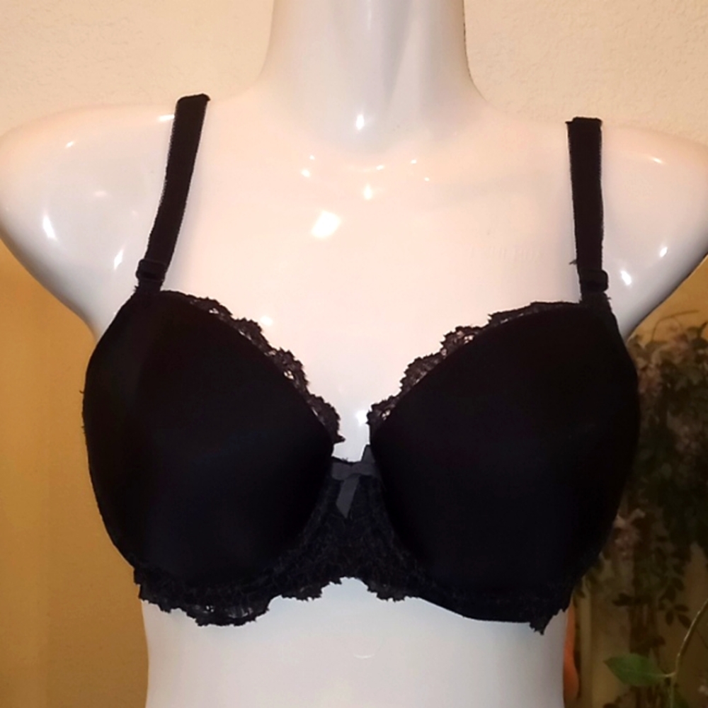 Victoria's Secret Black Lace Dream Angels Demi Bra-#32DDD